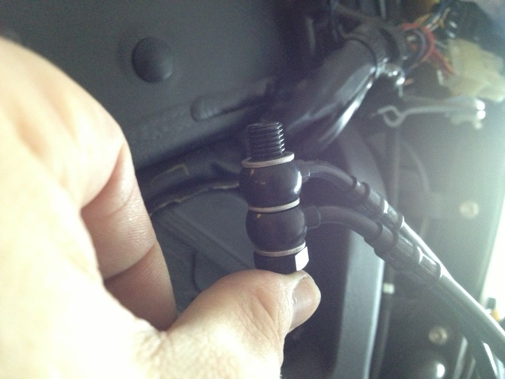 Galfer Banjo Bolt won't fit (06 R6)... need help! Yamaha R6 Forum